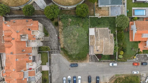 Terreno para Venda em Serzedo e Perosinho