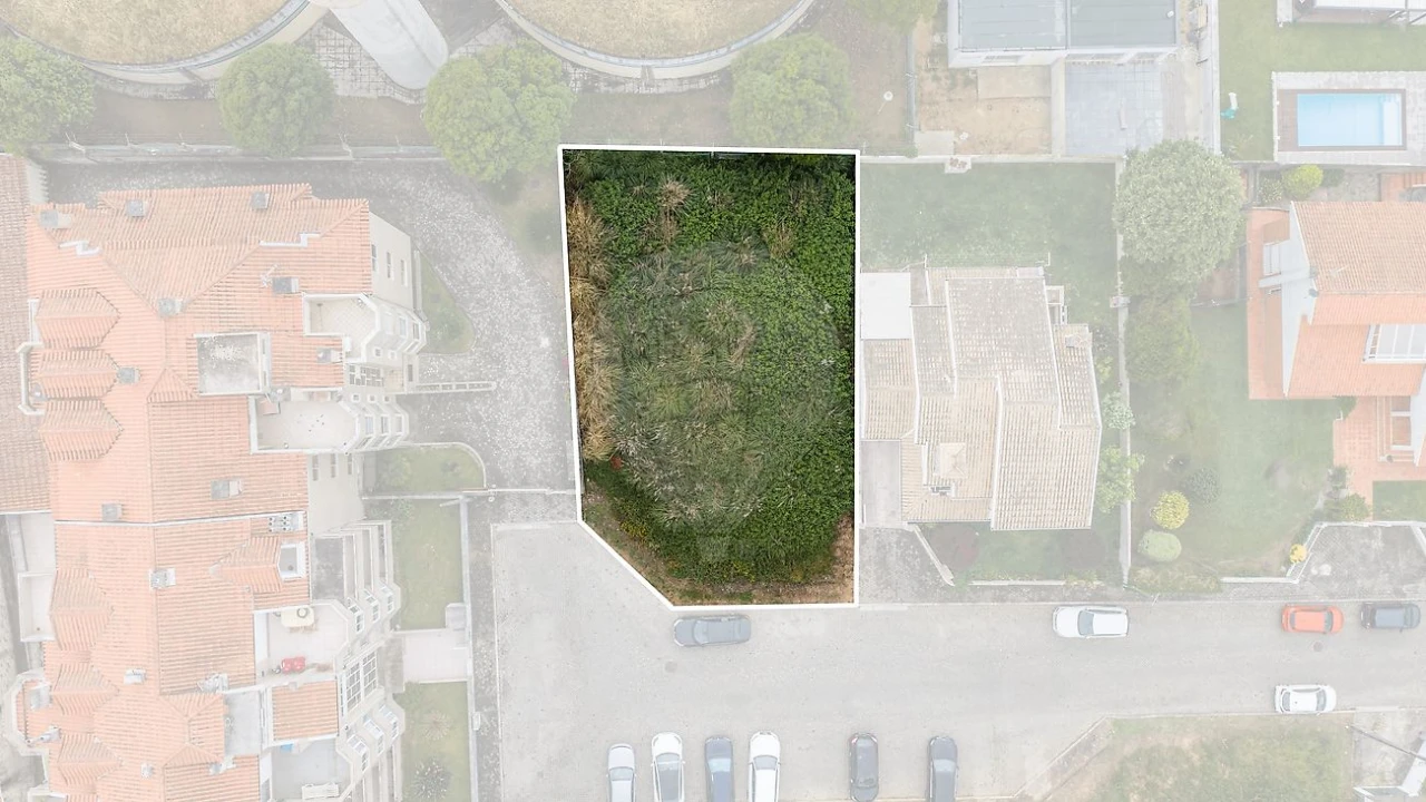 Terreno para Venda em Serzedo e Perosinho Foto 1