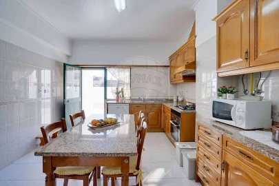 Apartamento T3 para Venda em Samora Correia