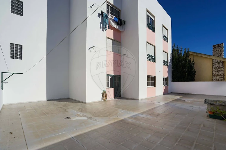 Apartamento T3 para Venda em Samora Correia Foto 22
