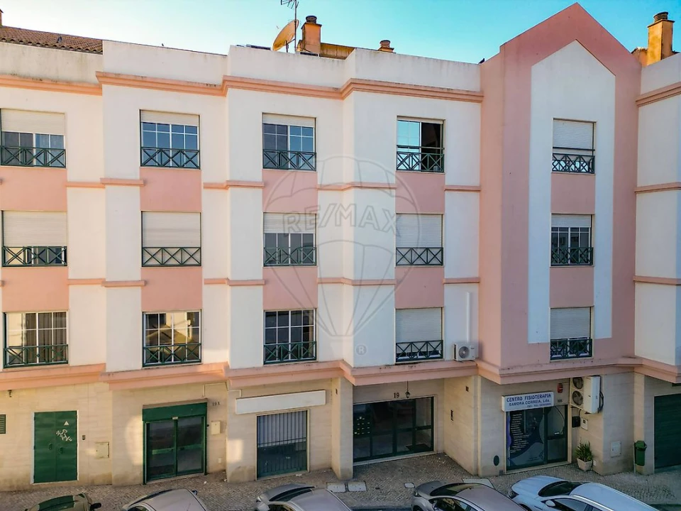 Apartamento T3 para Venda em Samora Correia Foto 2