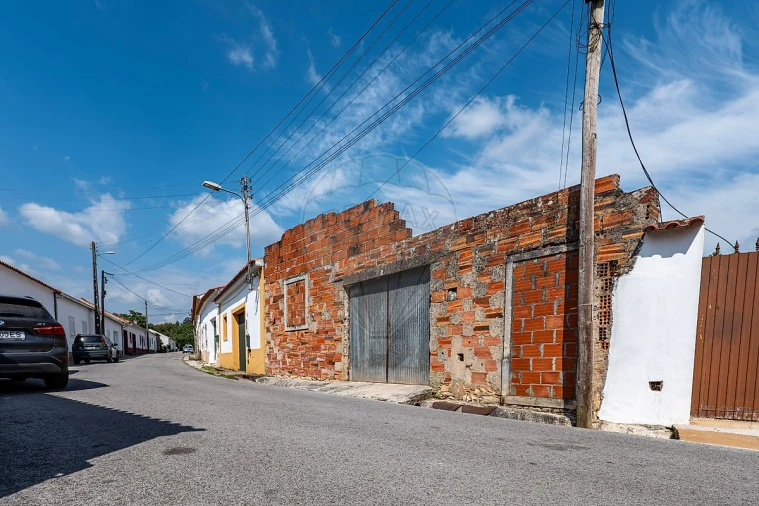 Moradia T0 para Venda em Rio Maior Foto 12