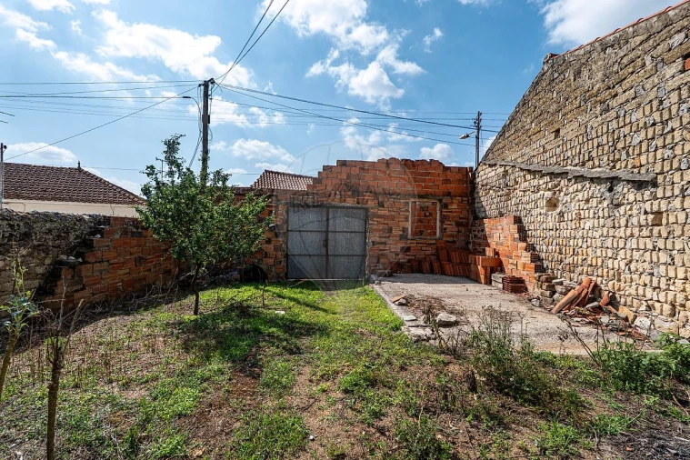 Moradia T0 para Venda em Rio Maior Foto 9