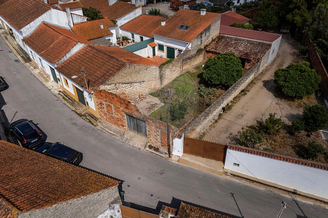 Moradia T0 para Venda em Rio Maior Foto 18
