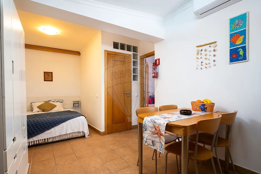 Apartamento T0 para Venda em Albufeira e Olhos de Água Foto 16