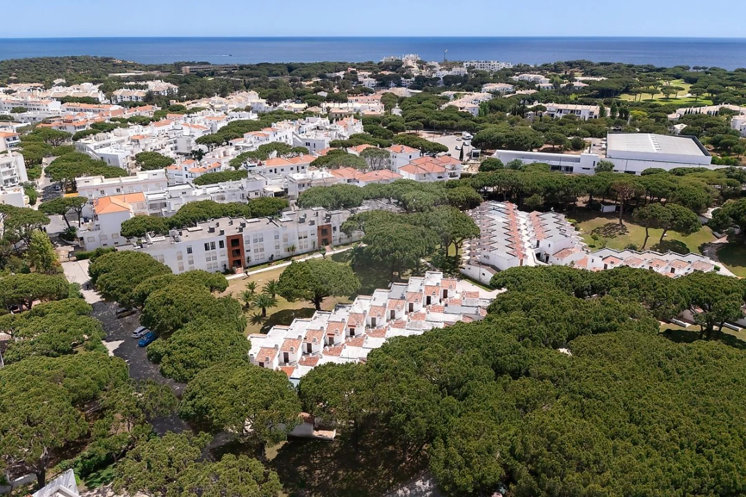 Apartamento T0 para Venda em Albufeira e Olhos de Água Foto 7