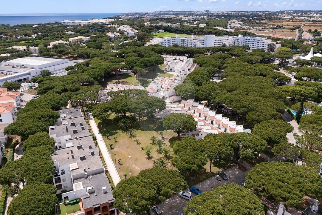 Apartamento T0 para Venda em Albufeira e Olhos de Água Foto 8