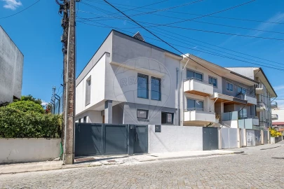 Moradia T4 para Venda em Fânzeres e São Pedro da Cova
