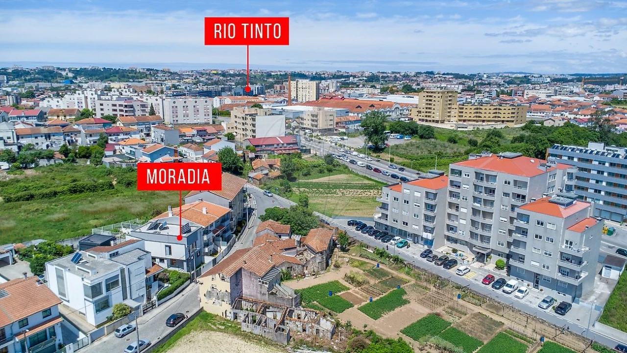 Moradia T4 para Venda em Fânzeres e São Pedro da Cova Foto 44