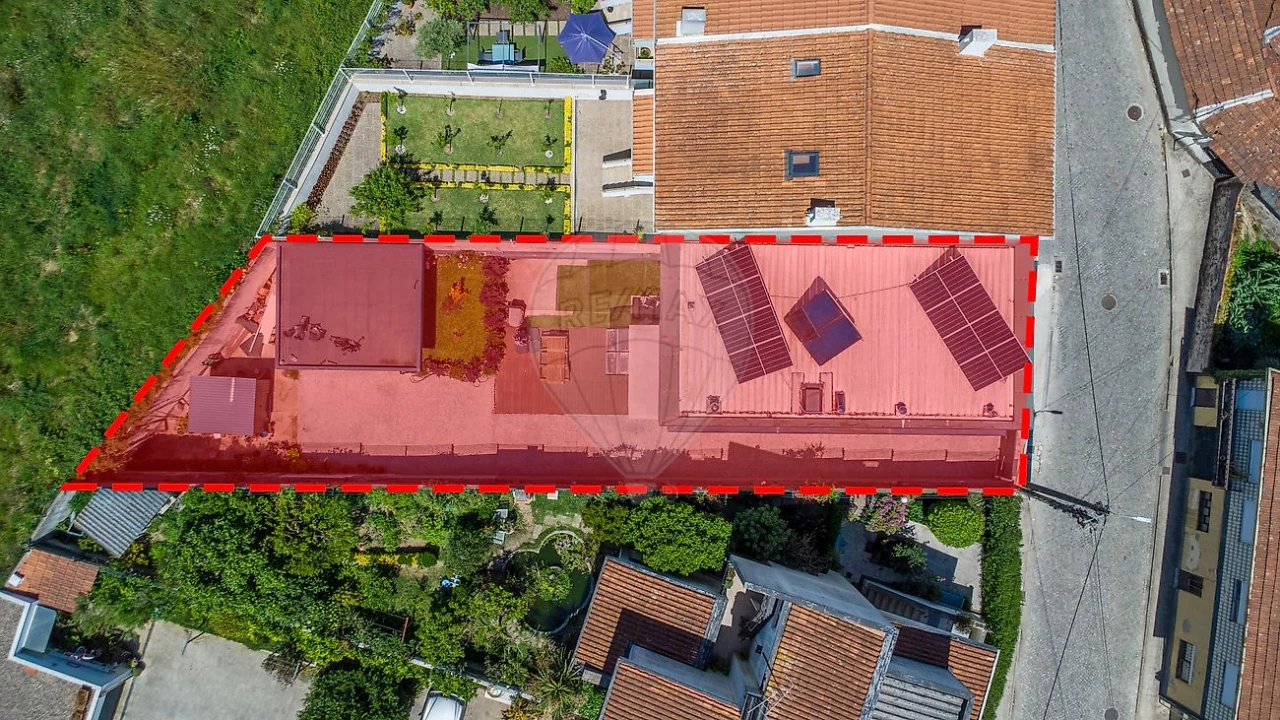 Moradia T4 para Venda em Fânzeres e São Pedro da Cova Foto 45