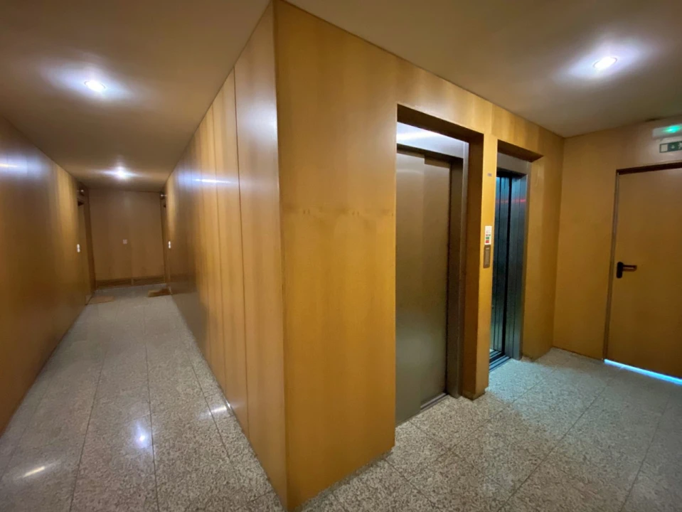 Apartamento T2 para Venda em Moreira Foto 23