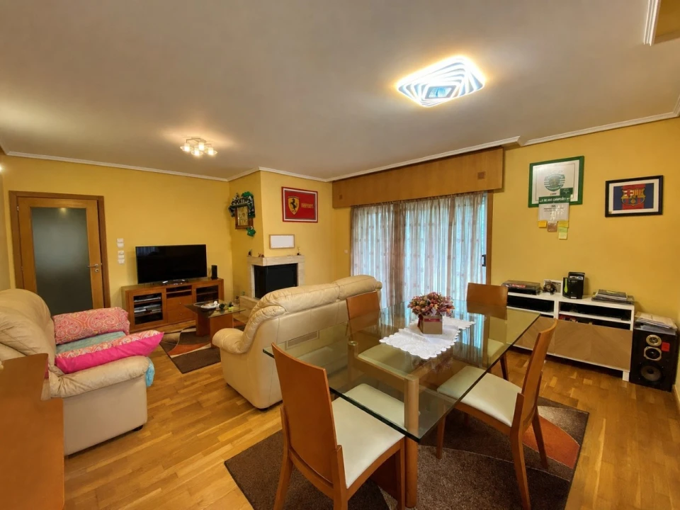 Apartamento T2 para Venda em Moreira Foto 16