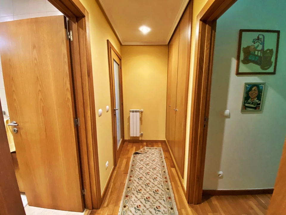Apartamento T2 para Venda em Moreira Foto 17