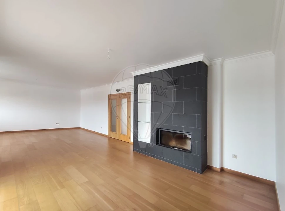 Moradia T5 para Venda em Assafarge e Antanhol Foto 4