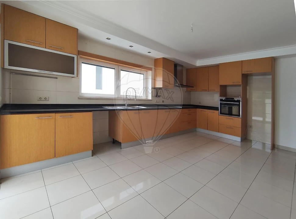 Moradia T5 para Venda em Assafarge e Antanhol Foto 7