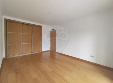 Moradia T5 para Venda em Assafarge e Antanhol