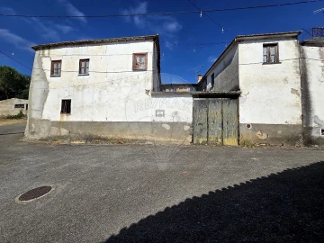 Moradia T4 para Venda em Pombeiro da Beira