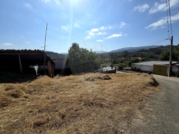 Moradia T4 para Venda em Pombeiro da Beira