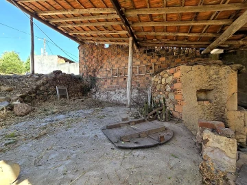 Moradia T4 para Venda em Pombeiro da Beira
