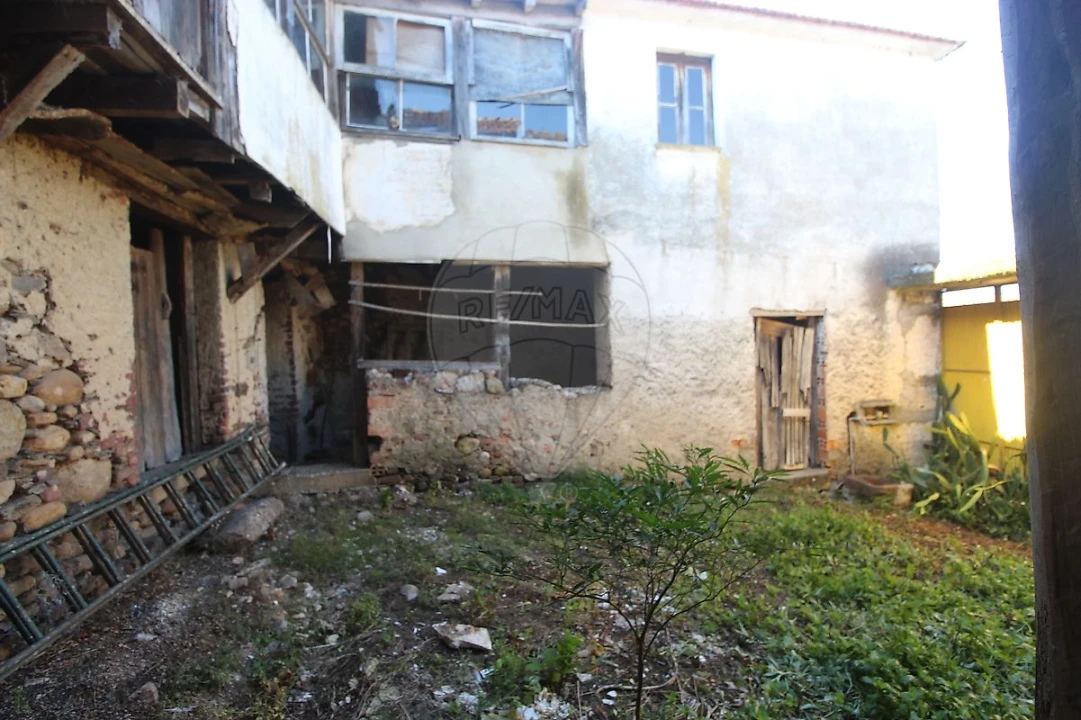 Moradia T4 para Venda em Pombeiro da Beira Foto 9
