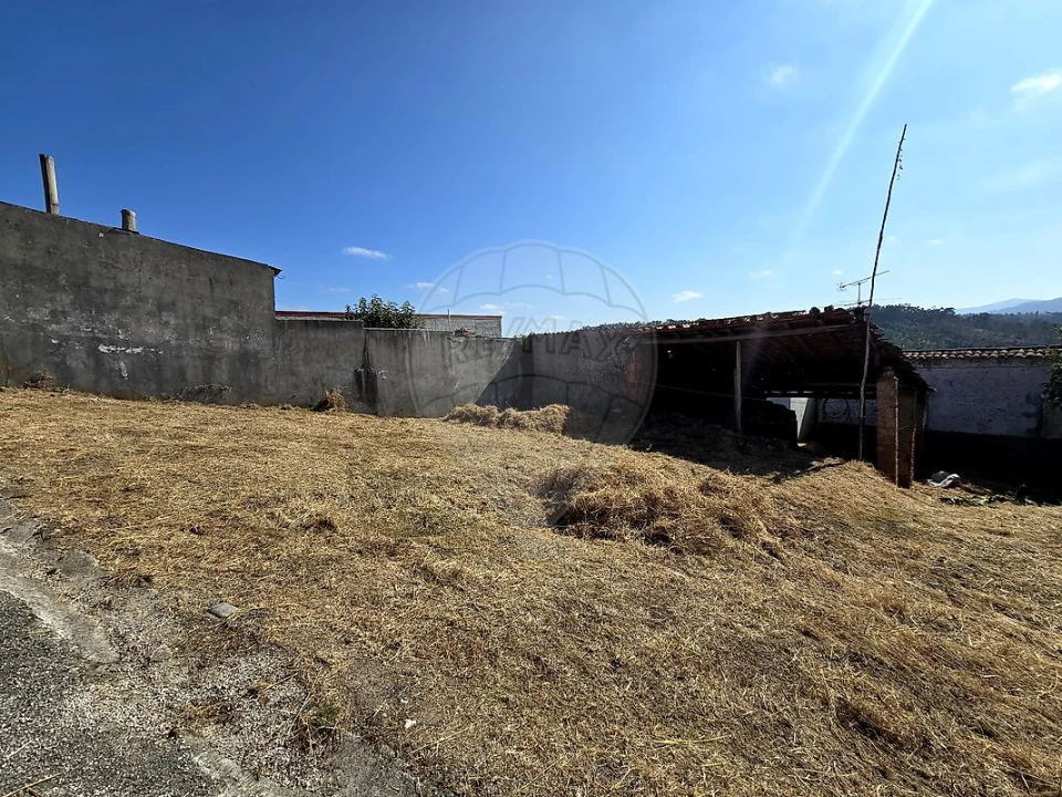 Moradia T4 para Venda em Pombeiro da Beira Foto 17