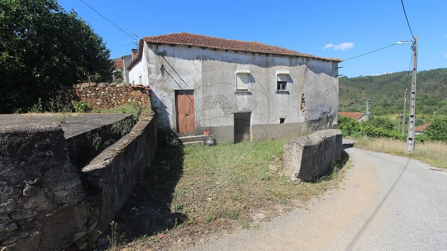 Moradia T4 para Venda em Pombeiro da Beira
