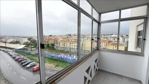 Apartamento T2 para Venda em Algueirão-Mem Martins