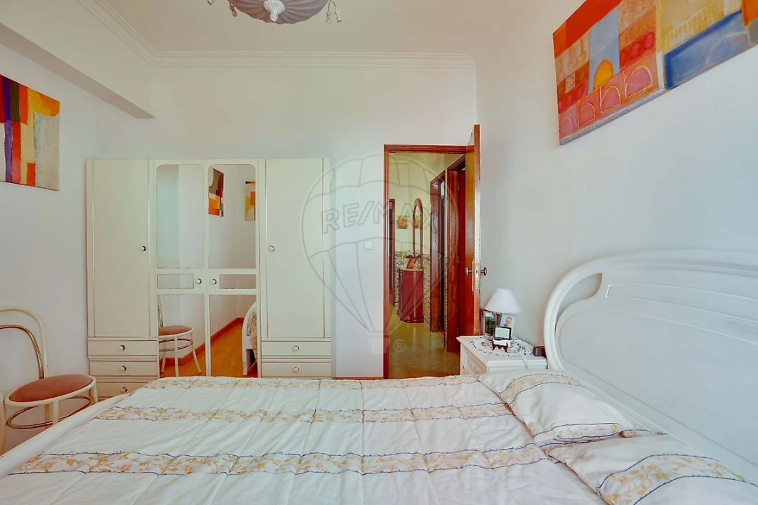 Apartamento T3 para Venda em Seixal, Arrentela e Aldeia de Paio Pires Foto 3