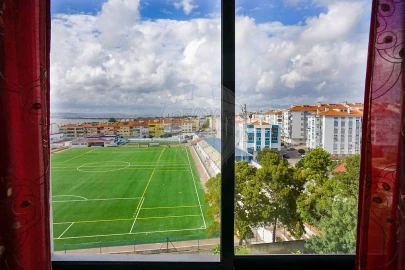 Apartamento T3 para Venda em Seixal, Arrentela e Aldeia de Paio Pires