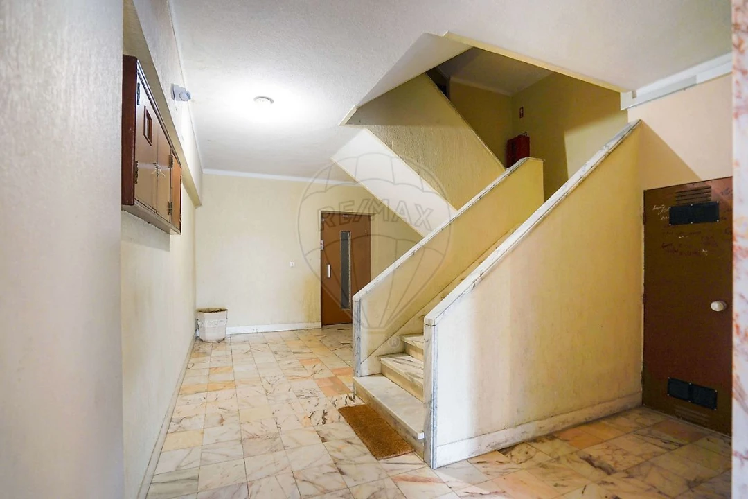 Apartamento T3 para Venda em Seixal, Arrentela e Aldeia de Paio Pires Foto 29