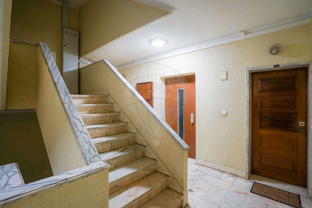 Apartamento T3 para Venda em Seixal, Arrentela e Aldeia de Paio Pires Foto 28
