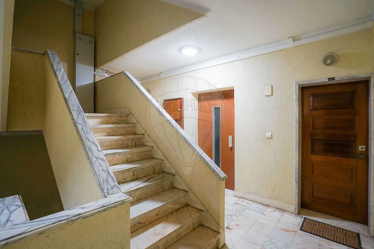 Apartamento T3 para Venda em Seixal, Arrentela e Aldeia de Paio Pires Foto 28