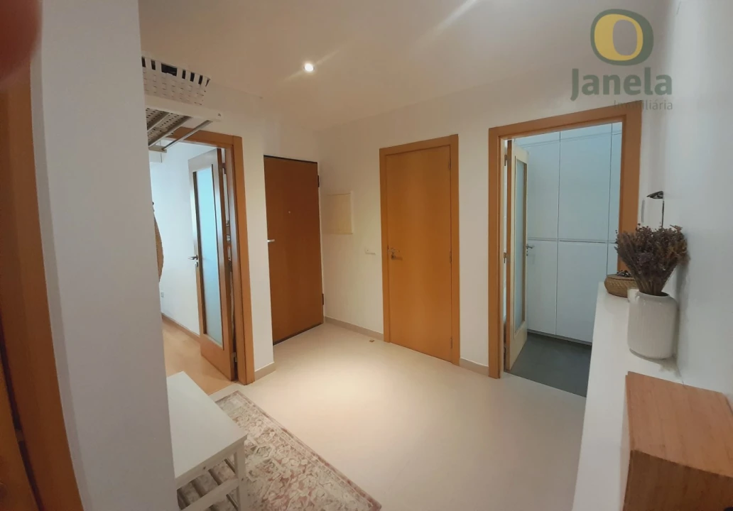 Apartamento T2 para Venda em Olhão Foto 3