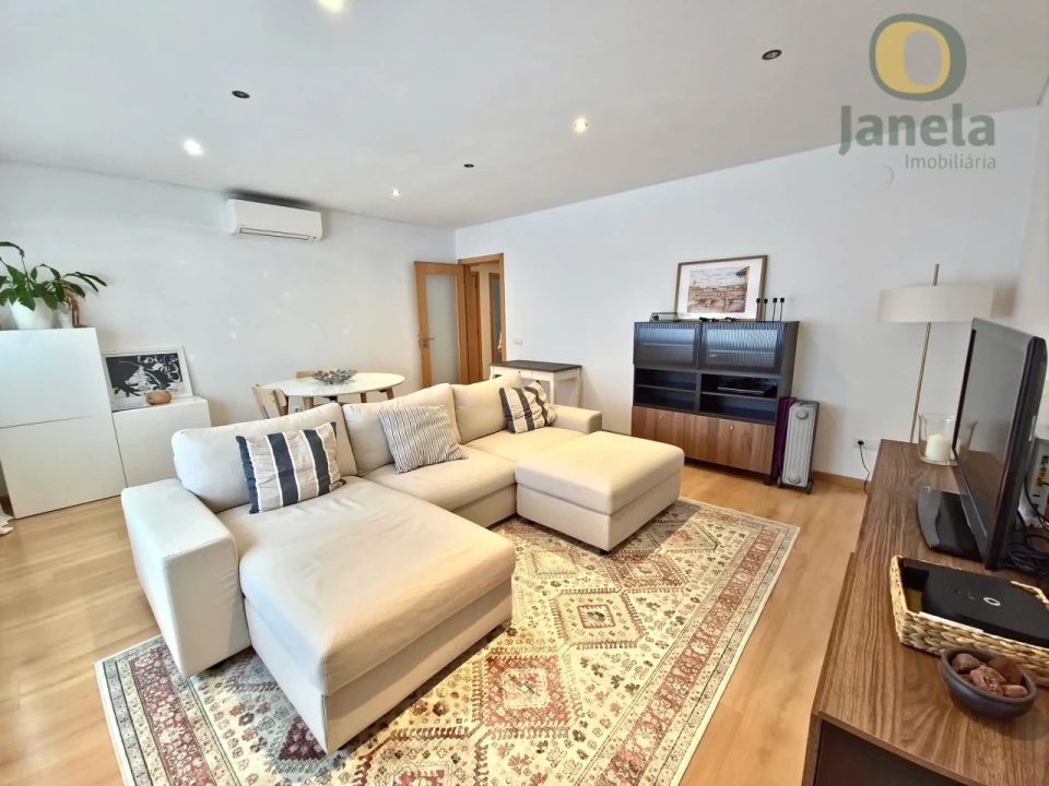 Apartamento T2 para Venda em Quelfes Foto 21