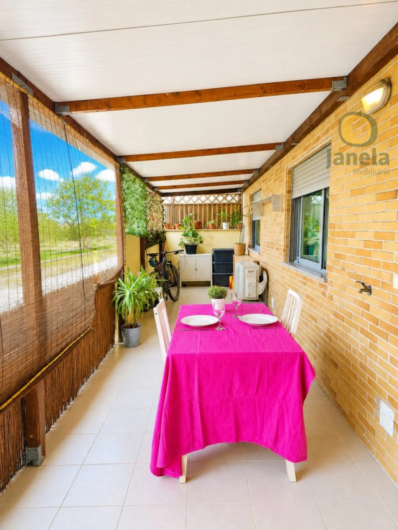Apartamento T2 para Venda em Quelfes Foto 23