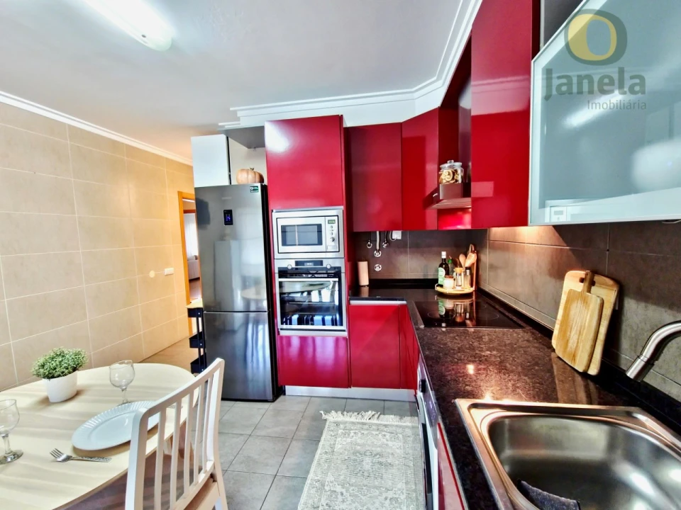 Apartamento T2 para Venda em Quelfes Foto 25