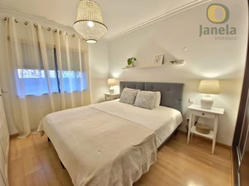 Apartamento T2 para Venda em Quelfes