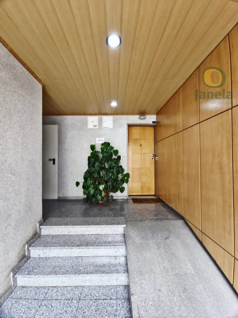 Apartamento T2 para Venda em Quelfes