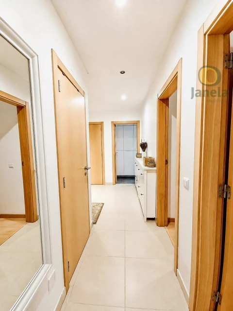 Apartamento T2 para Venda em Quelfes