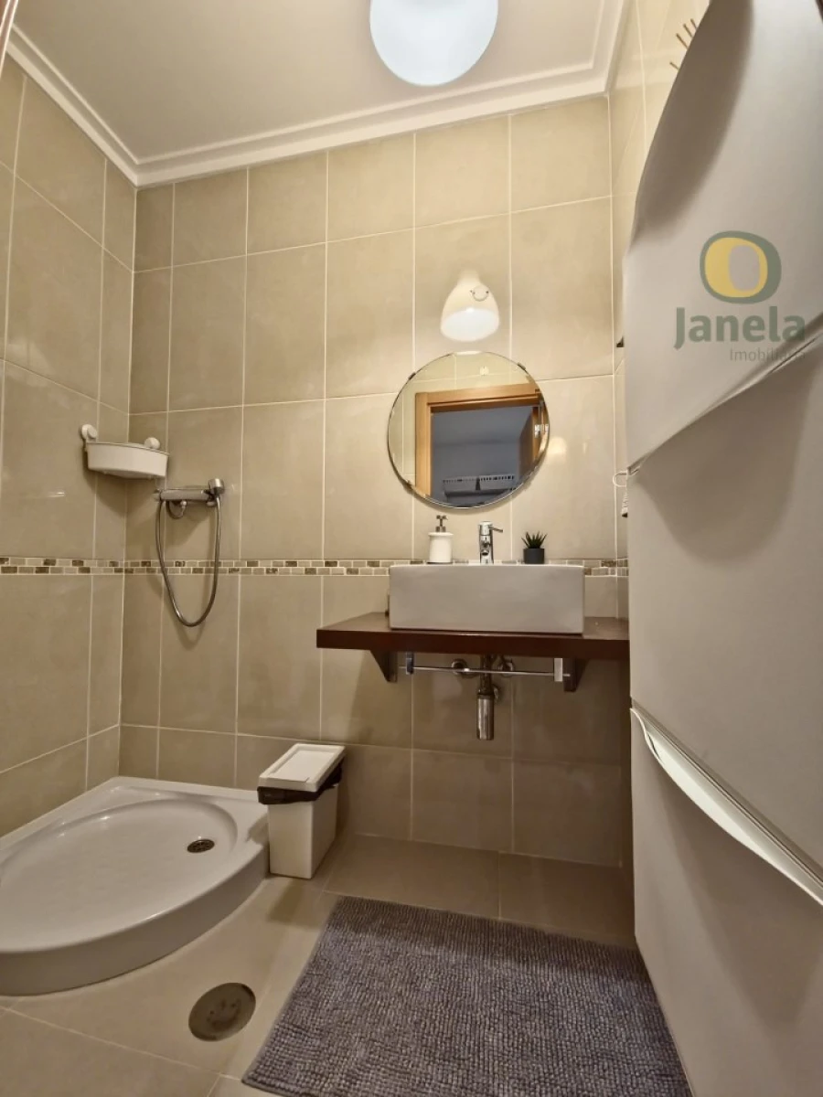 Apartamento T2 para Venda em Quelfes Foto 20