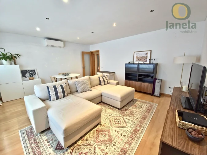Apartamento T2 para Venda em Quelfes Foto 21