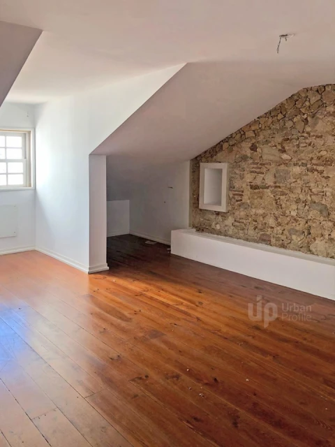 Apartamento T2 para Arrendamento em Misericórdia
