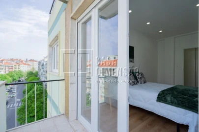 Apartamento T3 para Venda em Benfica