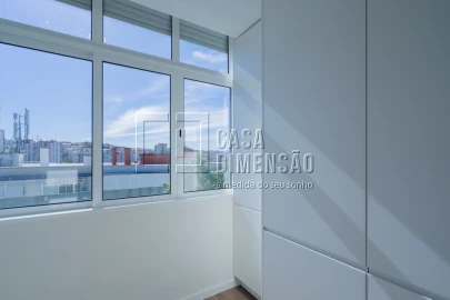 Apartamento T3 para Venda em Benfica