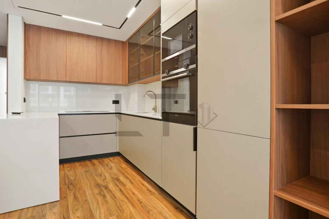Apartamento T1 para Venda em Santo António Foto 6