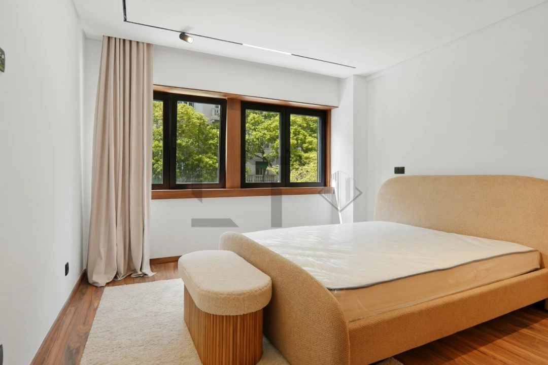 Apartamento T1 para Venda em Santo António Foto 11