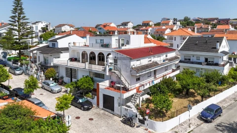 Moradia T7 para Venda em Caparica e Trafaria