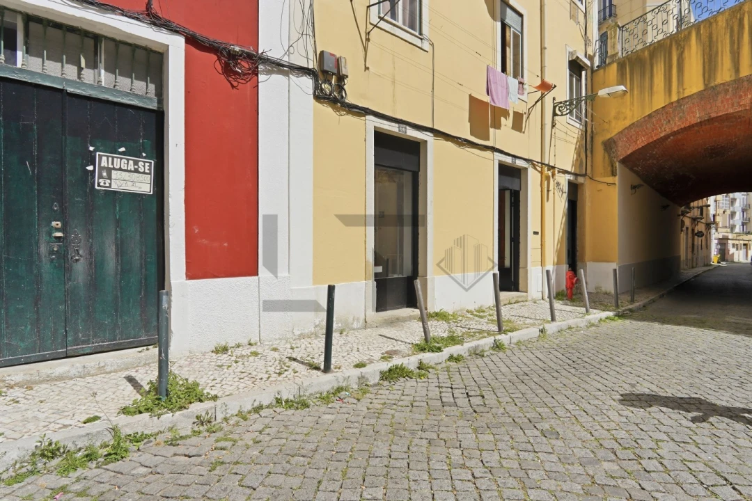 Loja para Arrendamento em Arroios Foto 9
