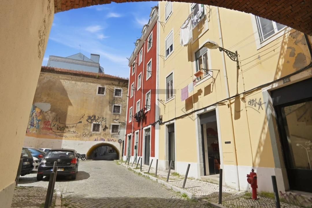 Loja para Arrendamento em Arroios Foto 12