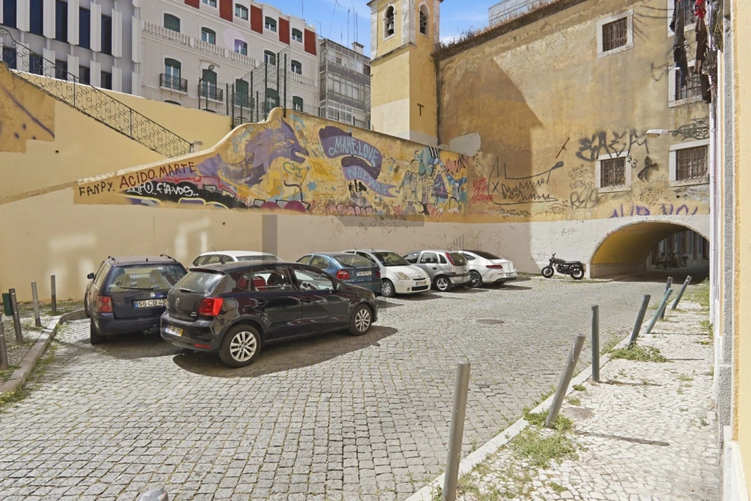 Loja para Arrendamento em Arroios Foto 14